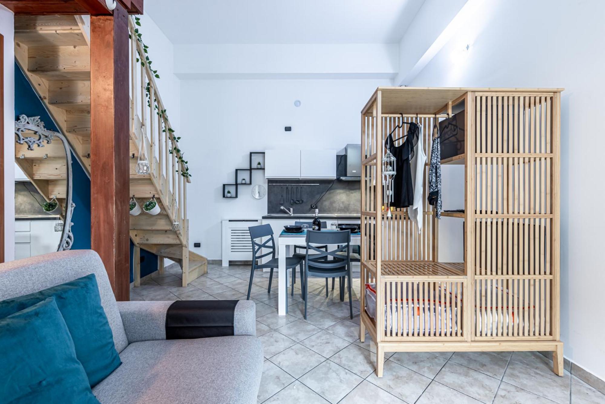 House Ladder Apartment Sesto San Giovanni